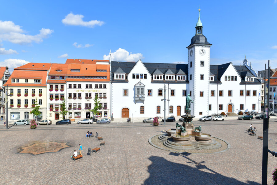 Im Juni findet die Oberbürgermeisterwahl der Kreisstadt Freiberg statt (Symbolbild: Freiberger Marktplatz).