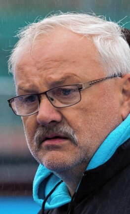 Freiberger wollen sich etablieren - Freibergs Hockey-Chef Herbert Seifert.