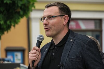 Freie Sachsen stellen Landratskandidat im Erzgebirge: Wer ist Stefan Hartung? - Stefan Hartung - NPD-Politiker und Landratskandidat der Freien Sachsen
