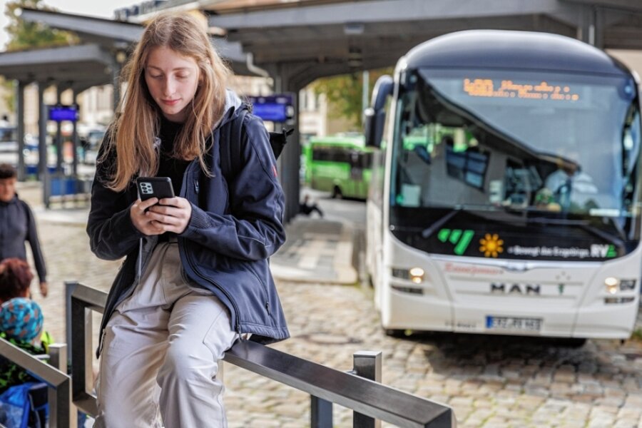Freies Internet an Busbahnhöfen - Nachdem seit Beginn des Jahres sämtliche Busse des Regionalverkehrs Erzgebirge (RVE) mit W-Lan ausgerüstet sind, hat der RVE auch alle seine Busbahnhöfe mit W-Lan-Routern ausgestattet.