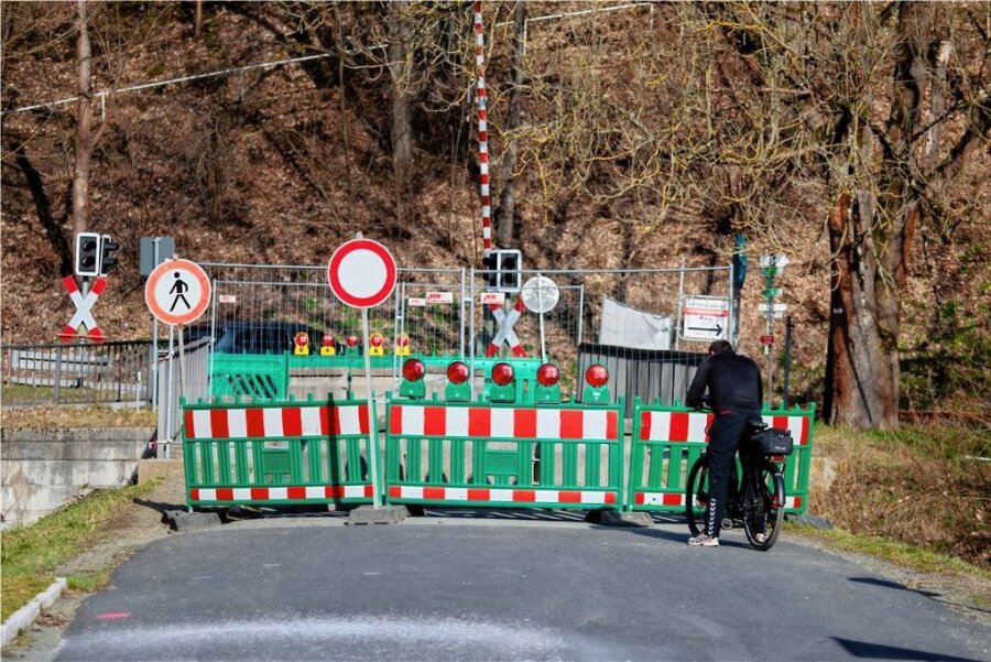 Freigabetermin für Behelfsbrücke in Barthmühle steht - Die Zeiten der Vollsperrung in Barthmühle ist bald vorbei - zumindest für Fußgänger und Radfahrer.
