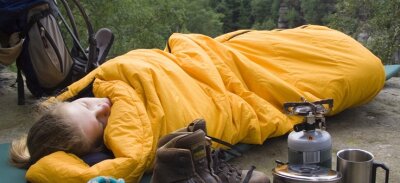Freiluftleben - In der Sächsischen Schweiz am Fels im Schlafsack zu übernachten, ist nur in Ausnahmen erlaubt.