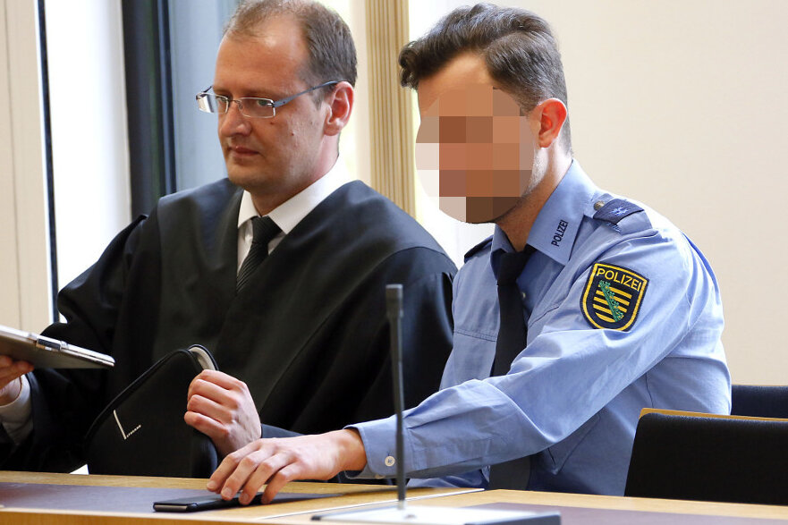 Freispruch für Chemnitzer Polizisten - Ein 29-jähriger Polizist aus Chemnitz ist am Montag vom Vorwurf der Körperverletzung im Amt freigesprochen worden.