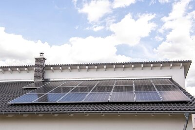 Freistaat Sachsen bezuschusst mehrere Solaranlagen auf öffentlichen Gebäuden im Vogtlandkreis - Der Freistaat Sachsen bezuschusst mehrere Solaranlagen auf öffentlichen Gebäuden im Vogtlandkreis.