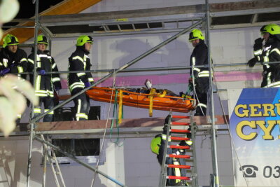 Freiwillige Feuerwehr übt in Venusberg für den Ernstfall - 