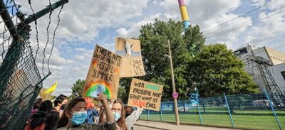 Fridays-for-Future-Aktivisten planen mehrere Aktionen - Der letzte Klimastreik fand im Herbst 2022 statt. Damals führte die Demonstration zum Kraftwerk von Eins Energie. 