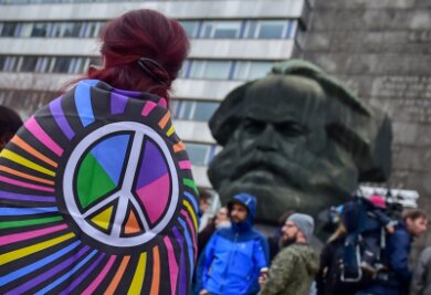 Friedenstag in Chemnitz: Hunderte werben für Frieden und Toleranz - Die Botschaft des 5. März in Chemnitz: Frieden!