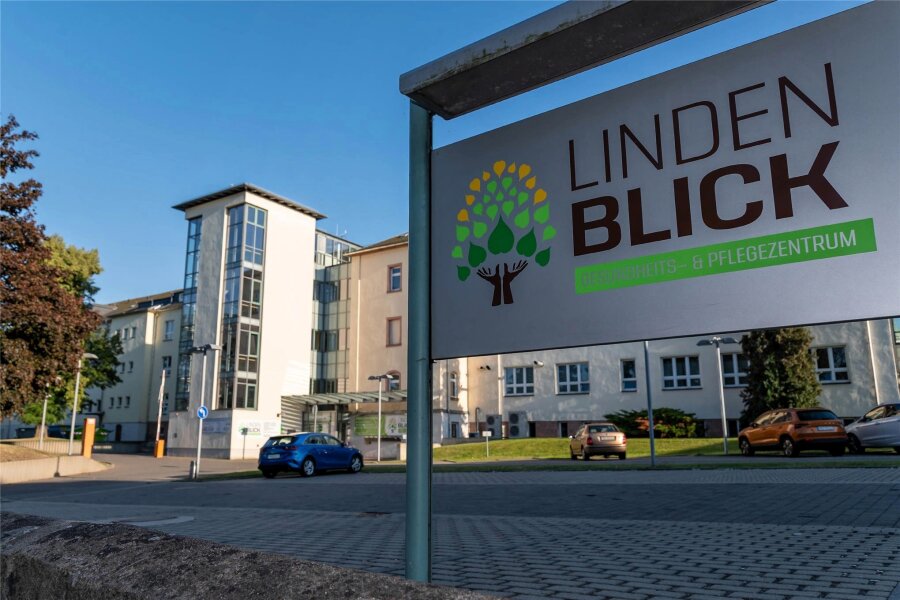 Früheres Krankenhaus in Rochlitz: Pflegezentrum gewährt Einblicke - Im ehemaligen Rochlitzer Krankenhaus ist nun das Gesundheits- und Pflegezentrum Lindenblick untergebracht.