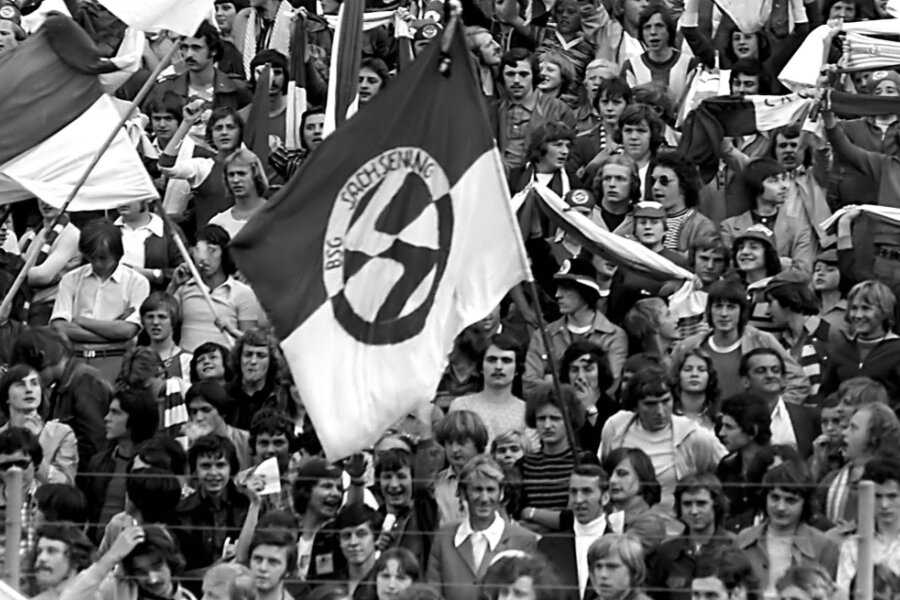 Zwickauer Fußball-Fans in den 70er-Jahren. 