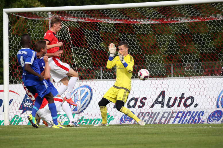 FSV Zwickau gewinnt turbulentes Spiel - Ausgleich durch Oliver Genausch zum 2:2.