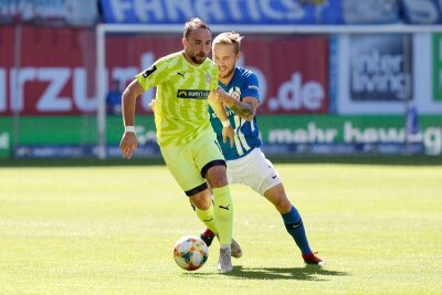 FSV Zwickau holt Punkt in Rostock - Fabio Viteritti (l.) erzielte den Ausgleich für den FSV Zwickau.