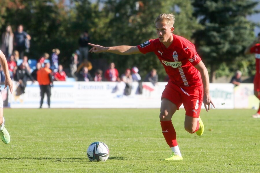Maximilian Jansen hat seinen Vertrag beim FSV Zwickau verlängert.
