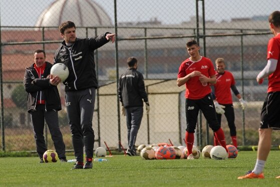 FSV Zwickau verliert Test in Türkei - Trainer Torsten Ziegner bereitet sein Team auf die Rückrunde vor.