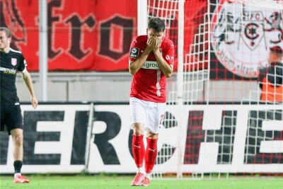 FSV Zwickau weiter sieglos: Remis gegen Halle - Marco Schikora erzielte bereits sein drittes Saisontor für den FSV Zwickau. Zum Sieg reichte es aber erneut nicht. 