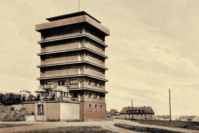 Führung rund um den Reichenbacher Wasserturm - und hinauf - Der 1926 errichtete Reichenbacher Wasserturm.