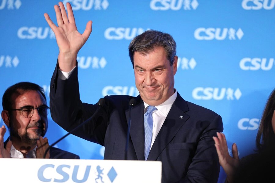 Fünf Lehren aus den Wahlen in Bayern und in Hessen - Wahlsieger in Bayern: Ministerpräsident Markus Söder (CSU) kann nach der Landtagswahl weiterregieren und sich seinen Koalitionspartner aussuchen. 