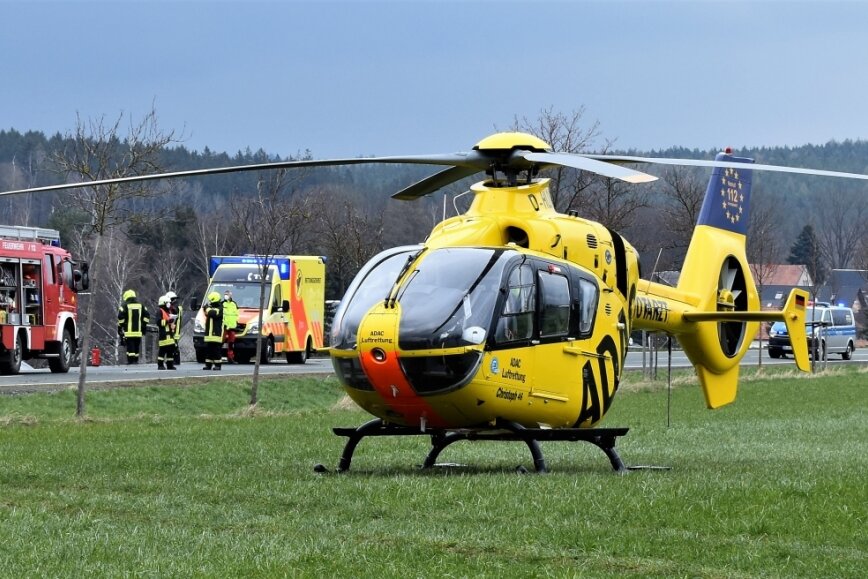 Fünf Verletzte bei zwei Unfällen in Weischlitz und Rodewisch - 