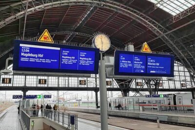 Für 50 Millionen Euro: Erzgebirger machen Deutschlands Bahnhöfe fit - Leipziger Hauptbahnhof: Die GAD aus Thalheim hat diesen Bahnhof im Zuge einer millionenschweren Auftragserteilung durch die Deutsche Bahn bereits komplett mit Lautsprechern, Anzeigetafeln und Masten ausgestattet - inklusive der Verkabelung. 