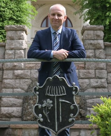 Uwe Staab kandidiert erneut zur Bürgermeisterwahl in Eibenstock. Bei einer Wiederwahl wäre es für ihn die 6. Legislaturperiode. 