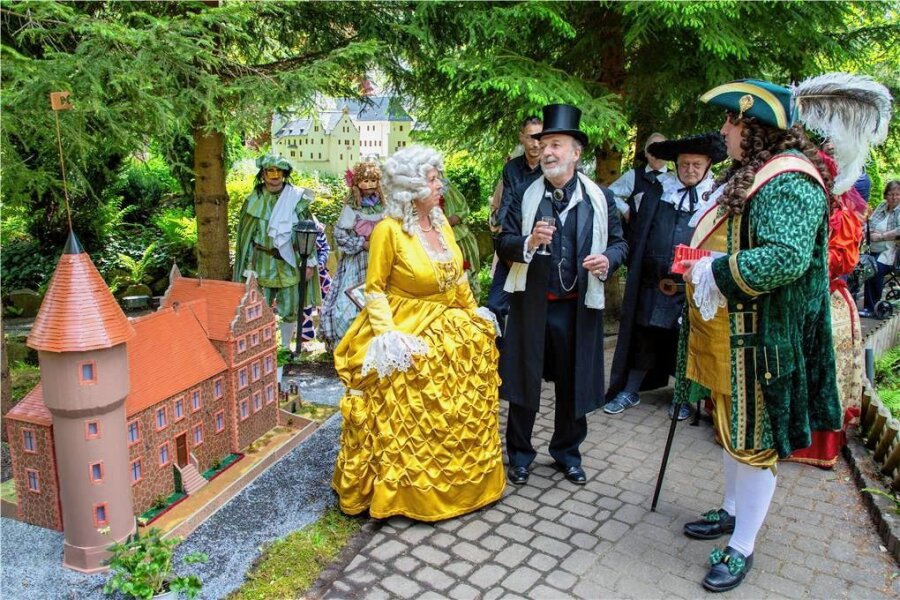 Für Miniaturpark „Klein-Erzgebirge“ in Oederan soll nun doch noch Geld fließen - Einer der jüngsten Neuzugänge im Miniaturpark ist das Modell des Schlosses Ehrenberg (Kriebstein). Für die Präsentation der Modelle steht nun Fördergeld in Aussicht.