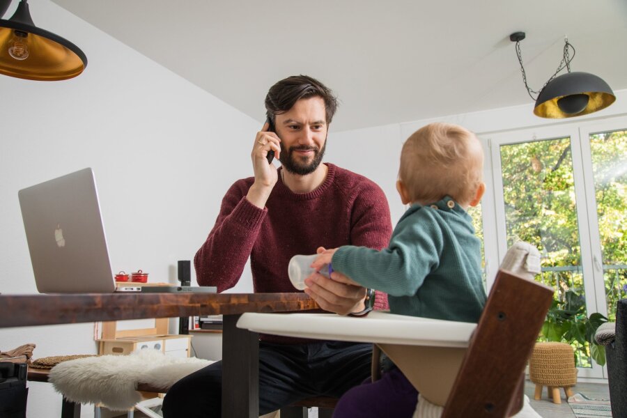Für Väter: Arbeitszeit erfolgreich reduzieren - Der erste Schritt zur Arbeitsreduzierung besteht darin, sich bewusst für mehr Familienzeit zu entscheiden.