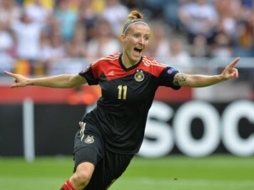 Fußball: Ex-Nationalspielerin Anja Mittag aus Chemnitz beendet Profikarriere - 