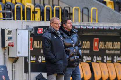 Fußball: Jan Seifert hört als Nachwuchschef bei Dynamo Dresden auf - Dresdens Nachwuchsleiter Jan Seifert (links) mit Sportdirektor Ralf Becker SG Dynamo Dresden.