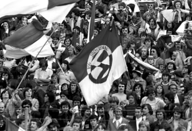 Fußball-Umfrage: 80 Prozent wollen alten Namen zurück - Zwickauer Fußball-Fans in den 1970er-Jahren. 