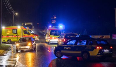 Fußgänger bei Unfall in Rothenkirchen schwer verletzt - 