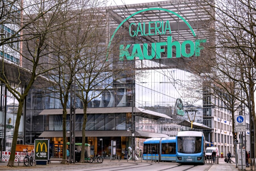 Galeria Karstadt Kaufhof vor erneutem Insolvenzantrag - Das Gebäude der Galeria Kaufhof prägt die Chemnitzer Innenstadt.