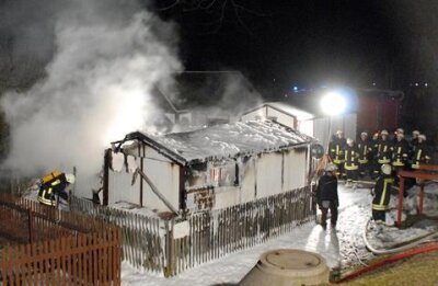 Eine Garage samt Werkstatt in Pockau ist ein Raub der Flammen geworden.