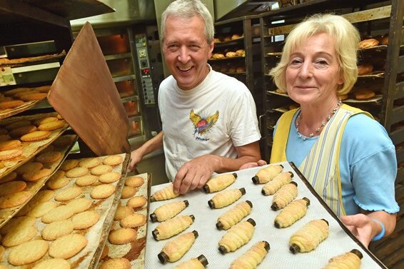 Manfred und Christine Clauß unterstützen ihren Sohn bei der Leitung der Bäckerei. 