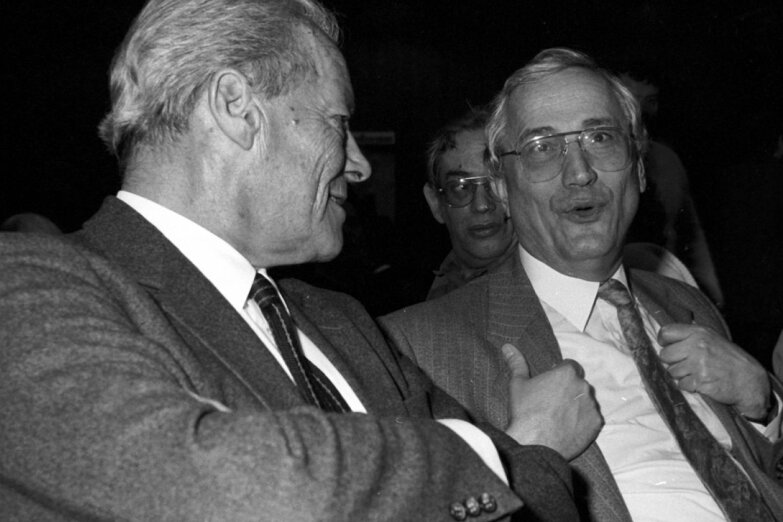 Gebürtiger Werdauer Hans Krollmann gestorben - 1987 mit Willy Brandt: der gebürtige Werdauer Hans Krollmann.