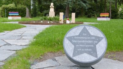 Gedenkstätte für Sternenkinder: Wenn das Schicksal mit aller Wucht zuschlägt - Diese Gedenkstätte für Sternenkinder wurde auf dem Zwickauer Hauptfriedhof geschaffen. 