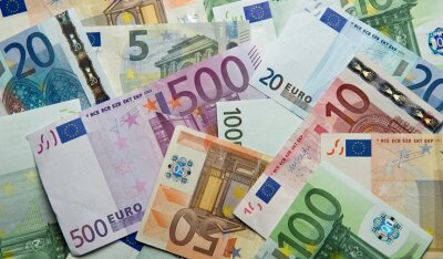 Geldhaus investiert 2,5 Millionen Euro - 