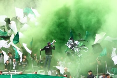 Geldstrafen für Chemnitzer FC und Münster - Gegen Osnabrück gab es im Münsteraner Block grünen Rauch