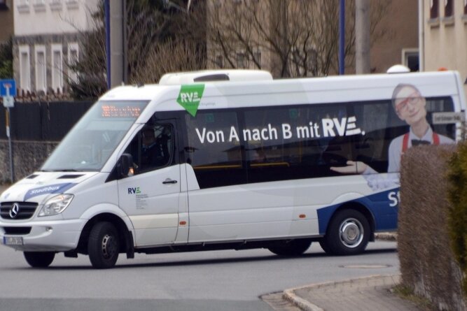 Gelenau kämpft um bessere Anbindung nach Chemnitz - Auch die Kosten und Zeiten für den Ortsbus sollen zwecks einer besseren Anbindung näher unter die Lupe genommen werden. 