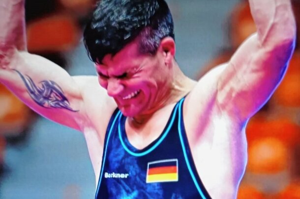 Gelenauer gewinnt Gold bei Weltmeisterschaft - Champion Daniel Franke.