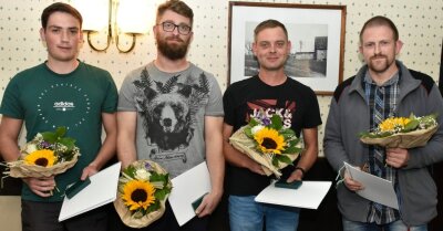 Gemeinde Muldenhammer würdigt Lebensretter und ehrenamtliches Engagement - 