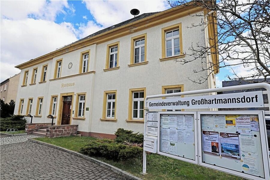 Gemeinderat Großhartmannsdorf berät zu „Solarpark Mittelsaida“ - Im Rathaus Großhartmannsdorf findet die nächste Sitzung des Gemeinderates statt.