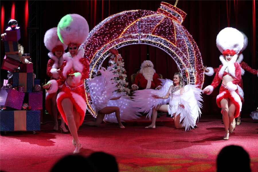 Generalprobe im Weihnachtszirkus: Ein Hauch von Monte Carlo in Zwickau - Farbenfroh und mit großer Vielfalt präsentiert sich der Weihnachtszirkus Zwickau.