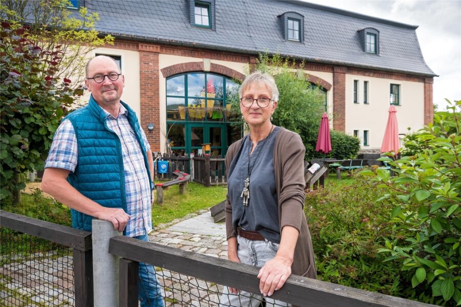 Geplatzte Übernahme: Eigentümer der Spielewelt Stockhausen in Olbernhau müssen von vorn anfangen - Manuela und Andreas Stock wollen ihre Spielewelt Stockhausen verkaufen.