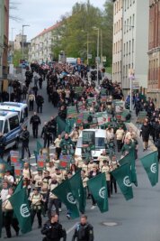 Gerichtsbeschluss zu Neonazi-Demo in Plauen: Was das Landratsamt dazu sagt - Die Bilder von 2019 sollen sich nicht wiederholen.