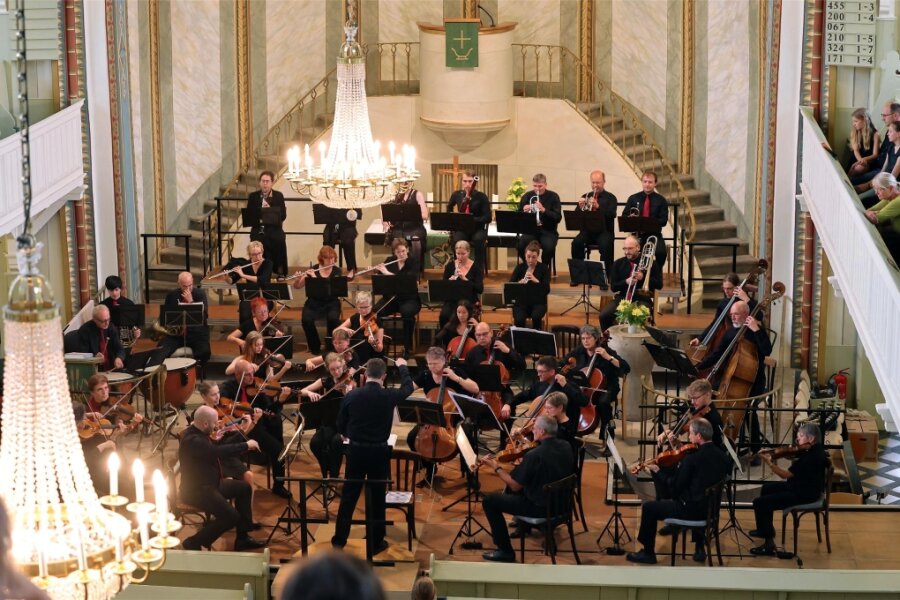 Gersdorf: Abschlusskonzert der Sächsischen Chor- und Instrumentalwoche - 2022 haben fast 200 Besucher das Abschlusskonzert der Sächsischen Chor- und Instrumentalwoche besucht.
