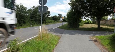 Gersdorf und Lugau einig bei Radwegroute - Dort, wo der Radweg am Otto-Resch-Ring in Gersdorf endet, sollen die Radler Richtung Lugau künftig die Straßenseite wechseln. 