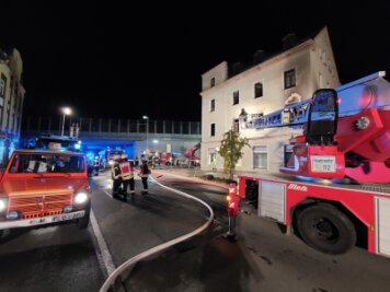 Geschwister bei Wohnhausbrand in Flöha verletzt - 