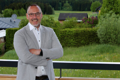 Gewählte Bürgermeister kündigen neue Gangart an - Lars Dsaak - Neuer Bürgermeisterin Breitenbrunn(parteilos)