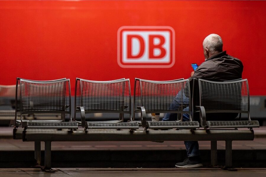 Es herrscht Stillstand an vielen Bahnsteigen in Deutschland. 