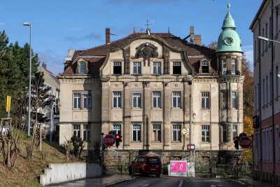 Gibt es Hoffnung für die Pfefferkorn-Villa in Hohenstein-Ernstthal? - Die Pfefferkorn Villa in Hohenstein-Ernstthal ist derzeit dem Verfall preisgegeben.