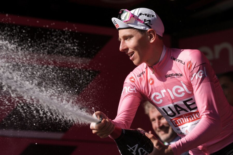 Giro d'Italia: Pogacar gewinnt Zeitfahren - Schachmann stark - Baute seinen Vorsprung in der Gesamtwertung aus: Tadej Pogacar.